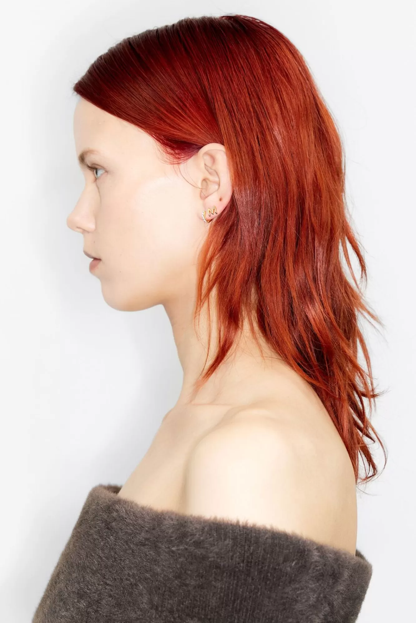 BIMBA Y LOLA Pendientes Letra F Cristales Store